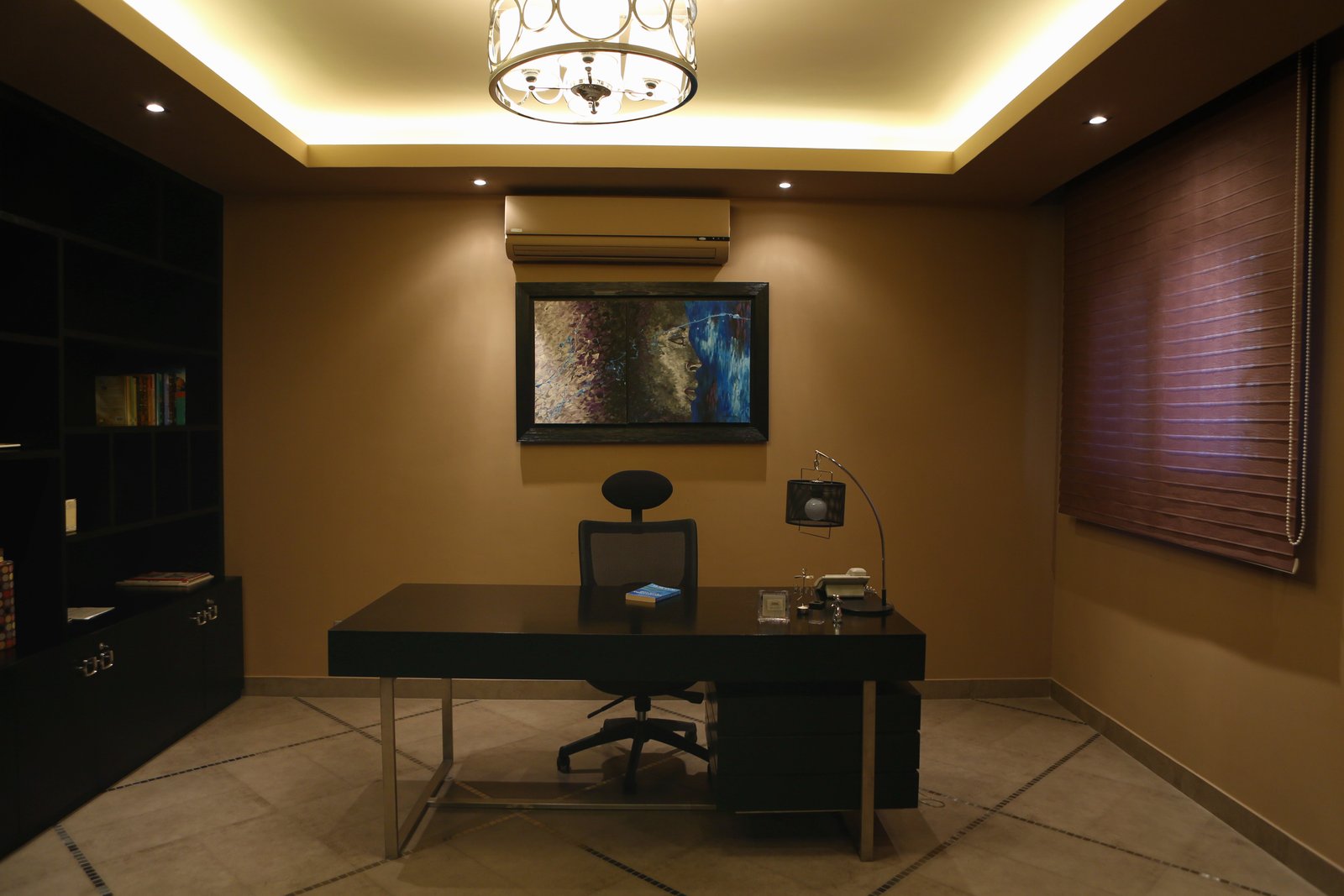 PALM HILLS RESIDENCE