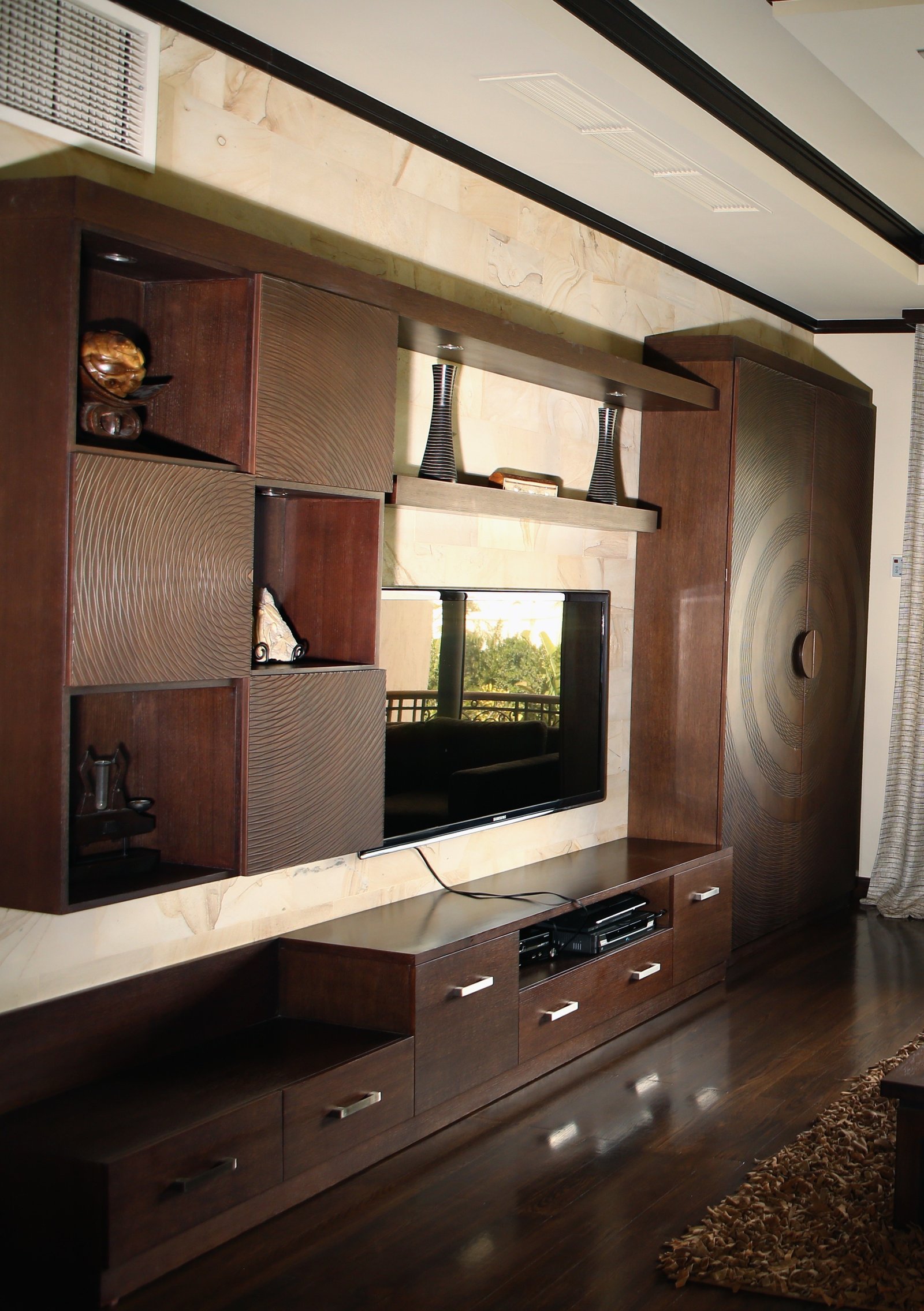 PALM HILLS RESIDENCE