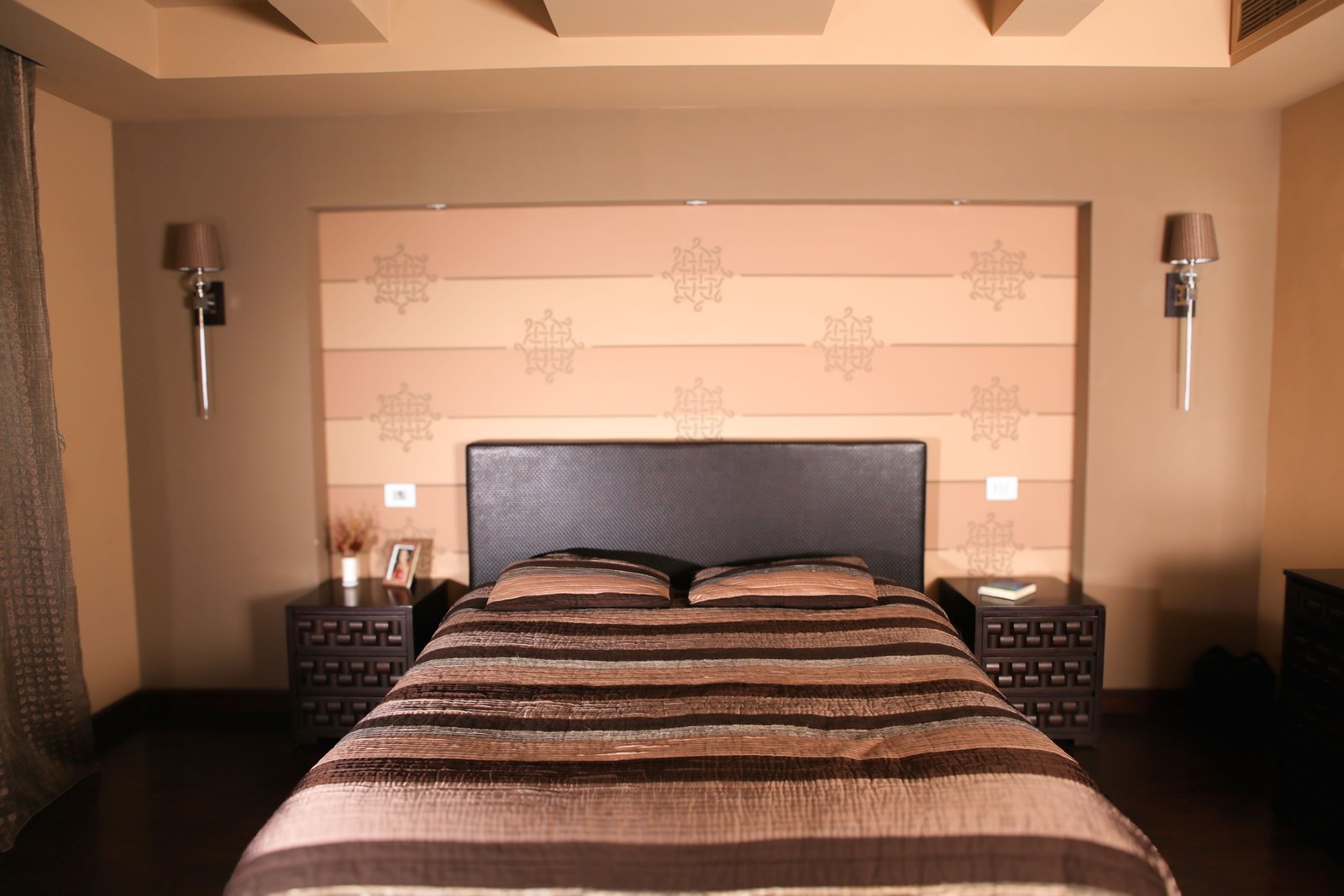 PALM HILLS RESIDENCE